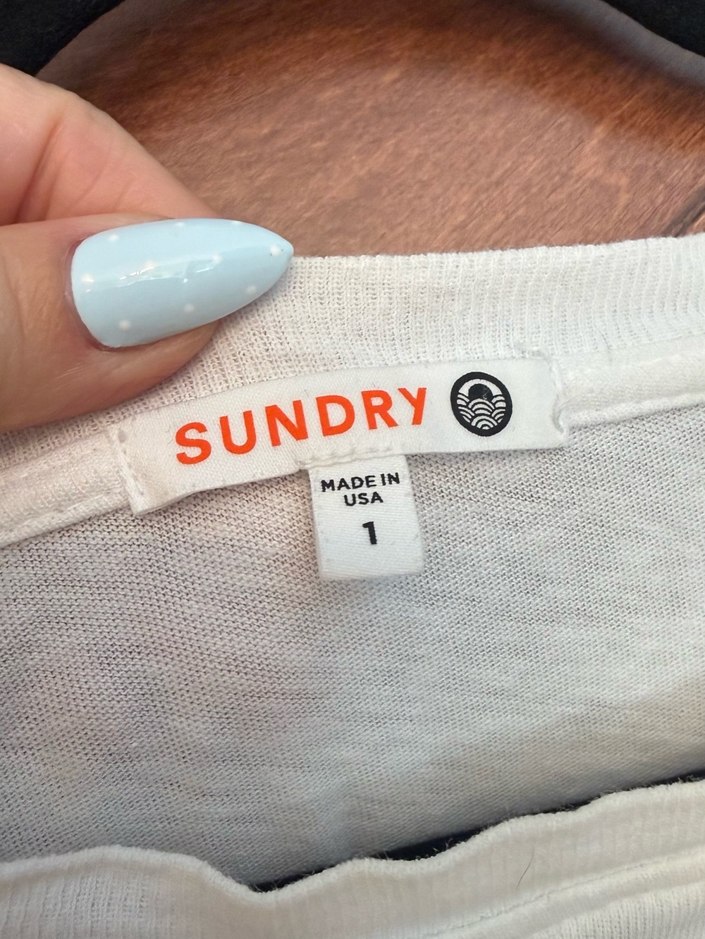 Sundry White Tee - Picture 3 of 4